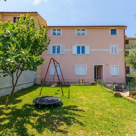 Apartment Mirjana プーラ エクステリア 写真