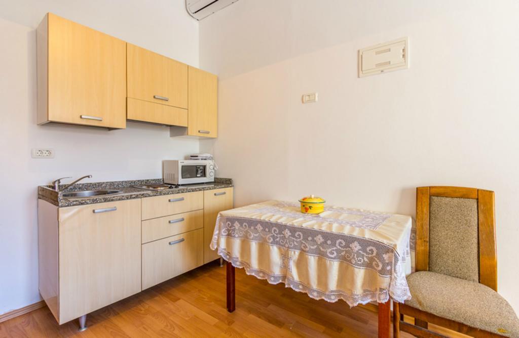 Apartment Mirjana プーラ 部屋 写真